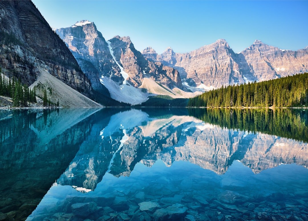 Moraine Lake turquoise water with Ten Peaks
