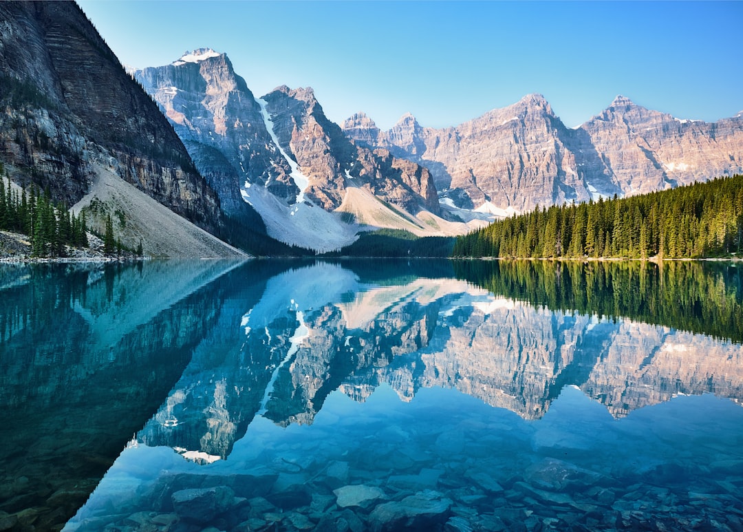 Moraine Lake rockpile viewpoint