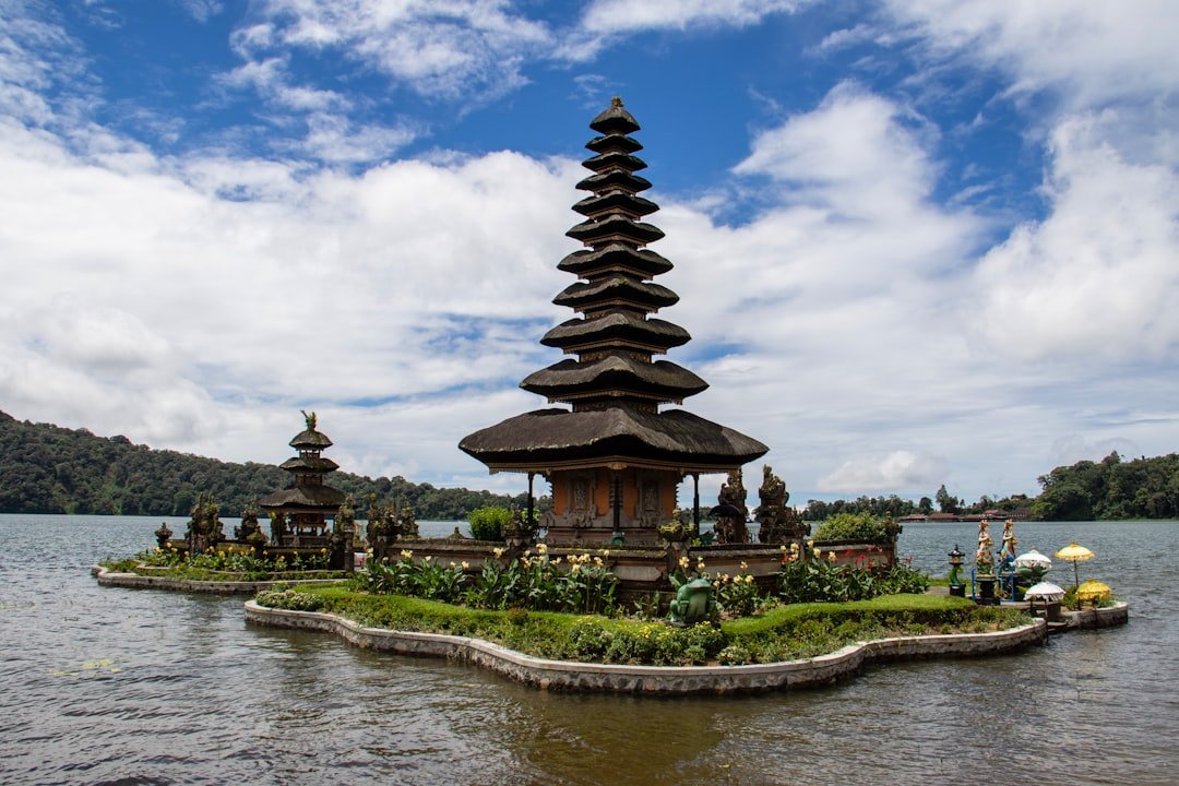Ulun Danu Beratan lake temple