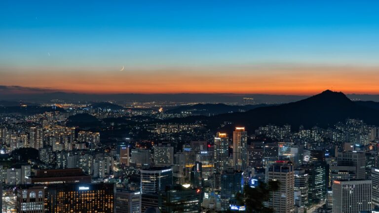 South Korea Travel Guide: Seoul, Coastal Highlights and Cultural Immersion