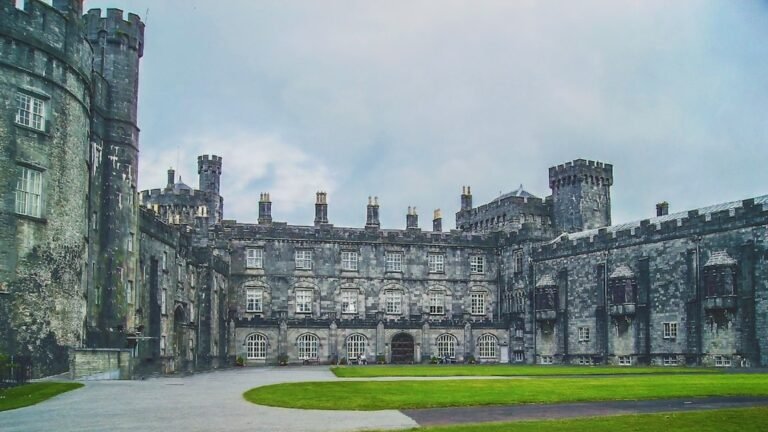 Charming Corners: Ireland’s Best Small Towns for Offbeat Travel