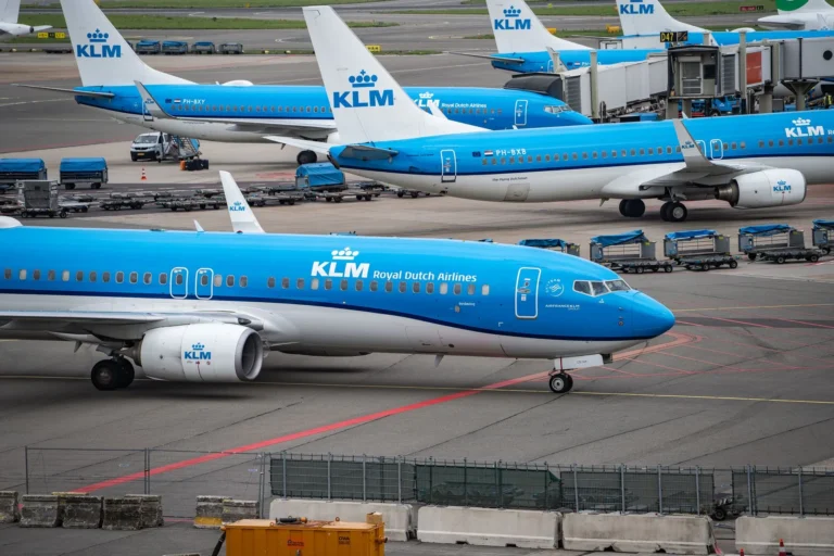 Air travel scene
